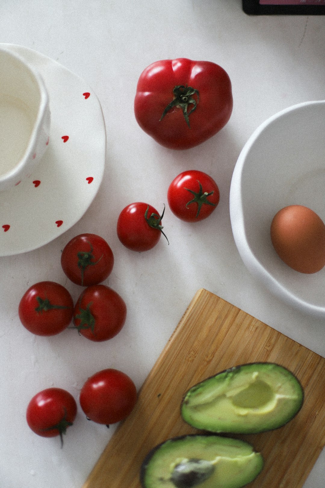 fresh vegetables on kitchen counter